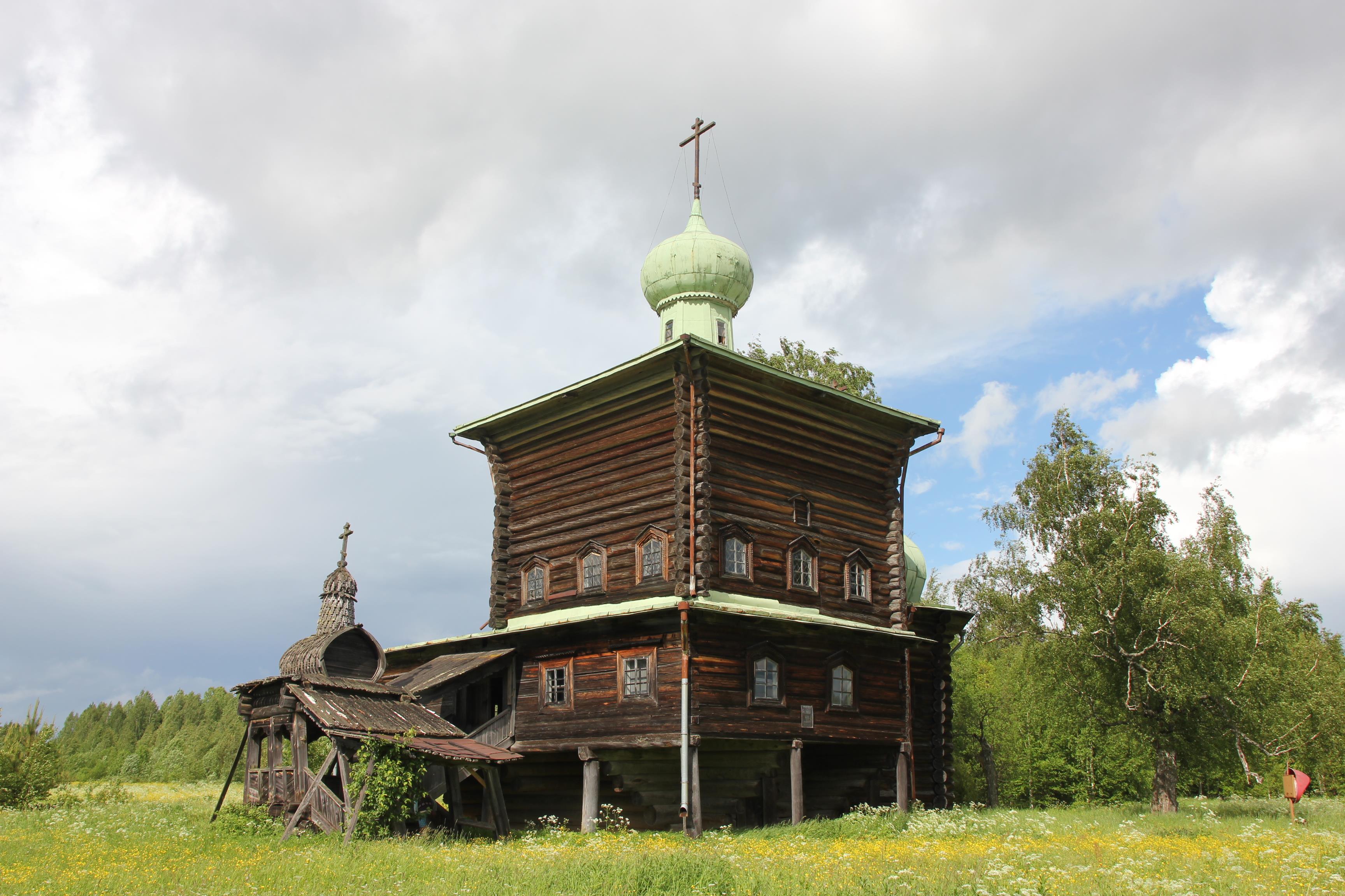 Пустынь Верхне-Моломская